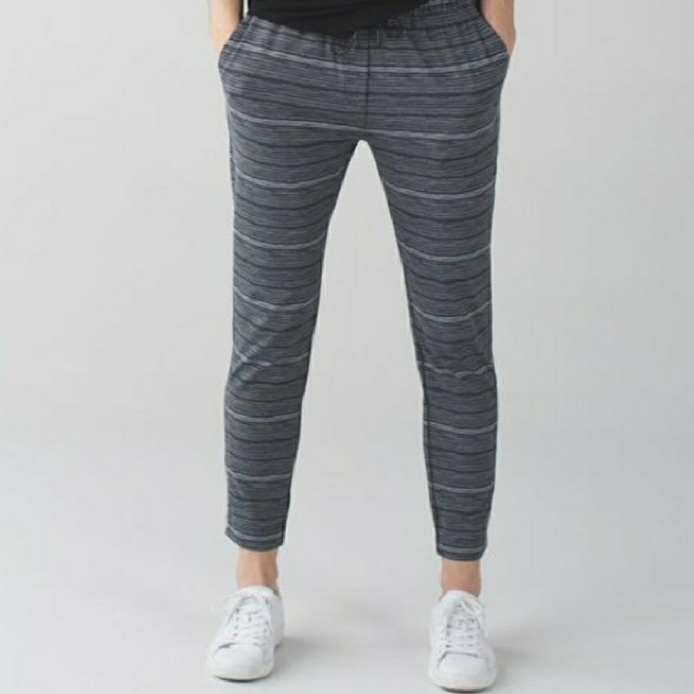 Lululemon Jet Crop Slim blk/gray